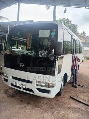 Nissan Bus 2008 Bus (Used)