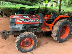 Kubota L4508 2017 Tractor (Used)