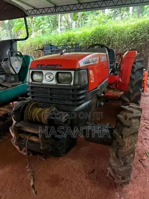 Kubota L4508 2016 Tractor (Used)