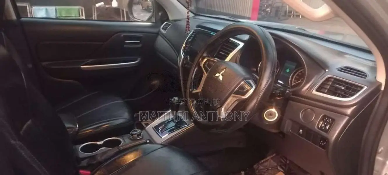 Mitsubishi L200 2020 Pickup (Used)