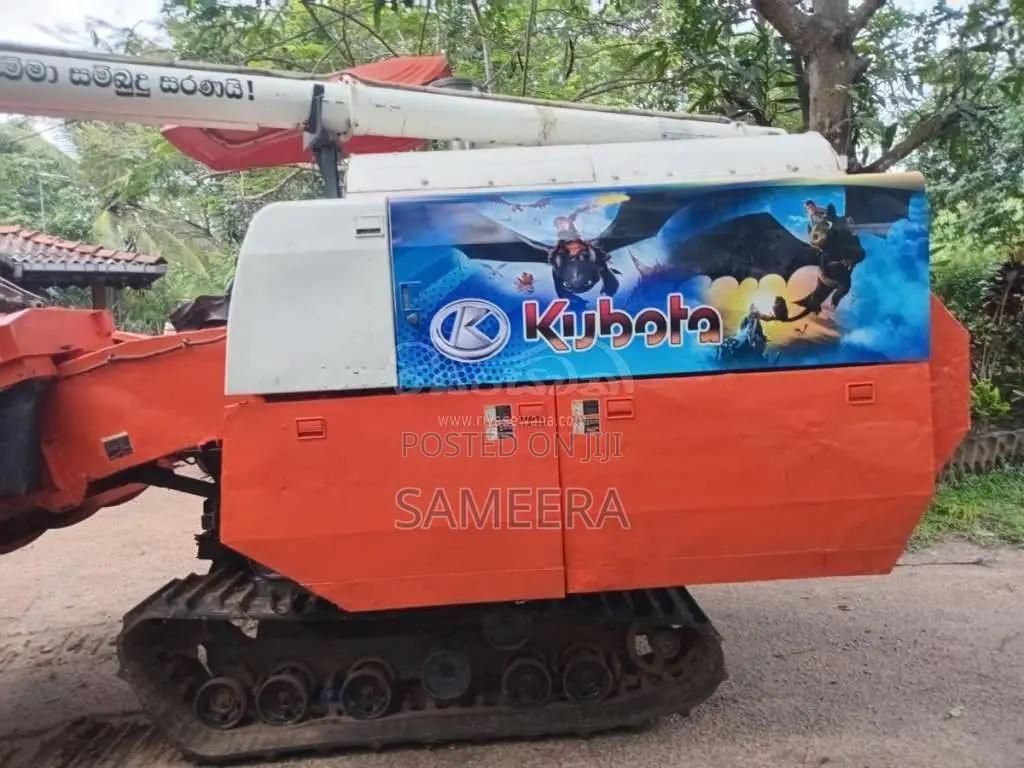 Kubota Harvester 68 2015 Heavy-Duty (Used)
