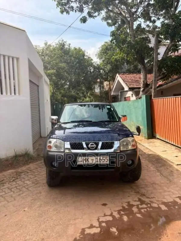 Nissan D22 2003 Pickup (Used)