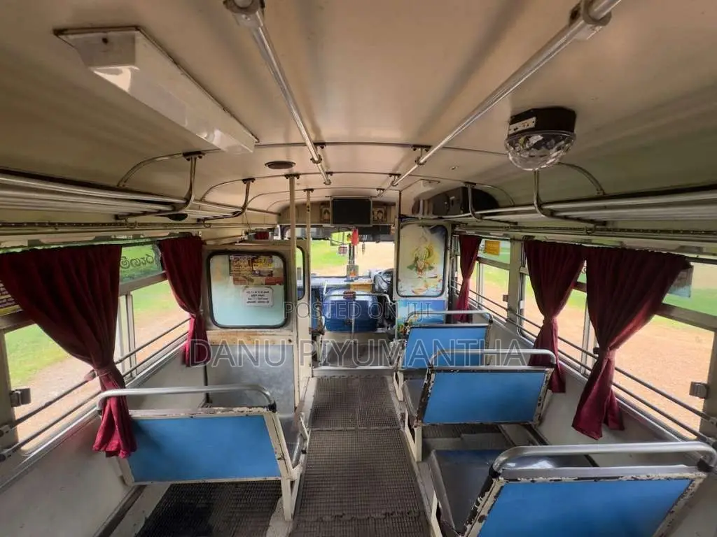 Ashok-Leyland Lynx 2012 Bus (Used)