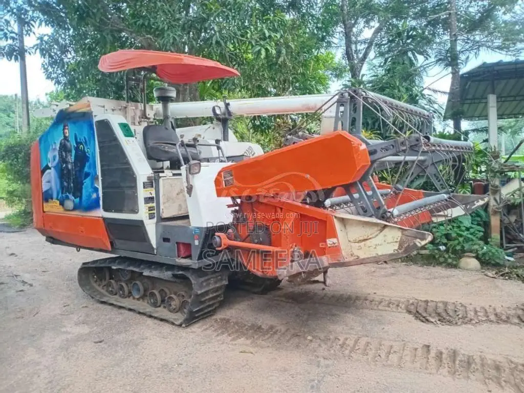 Kubota Harvester 68 2015 Heavy-Duty (Used)