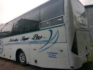 Ashok-Leyland Leyland 2015 Bus (Used)