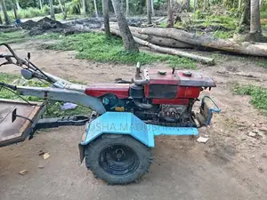 Kubota K700 2000 Tractor (Used)