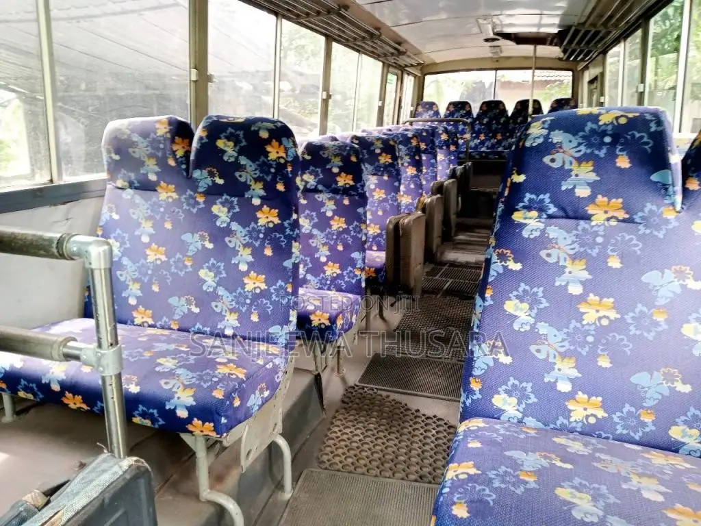 HINO Rainbow 1991 Bus (Used)