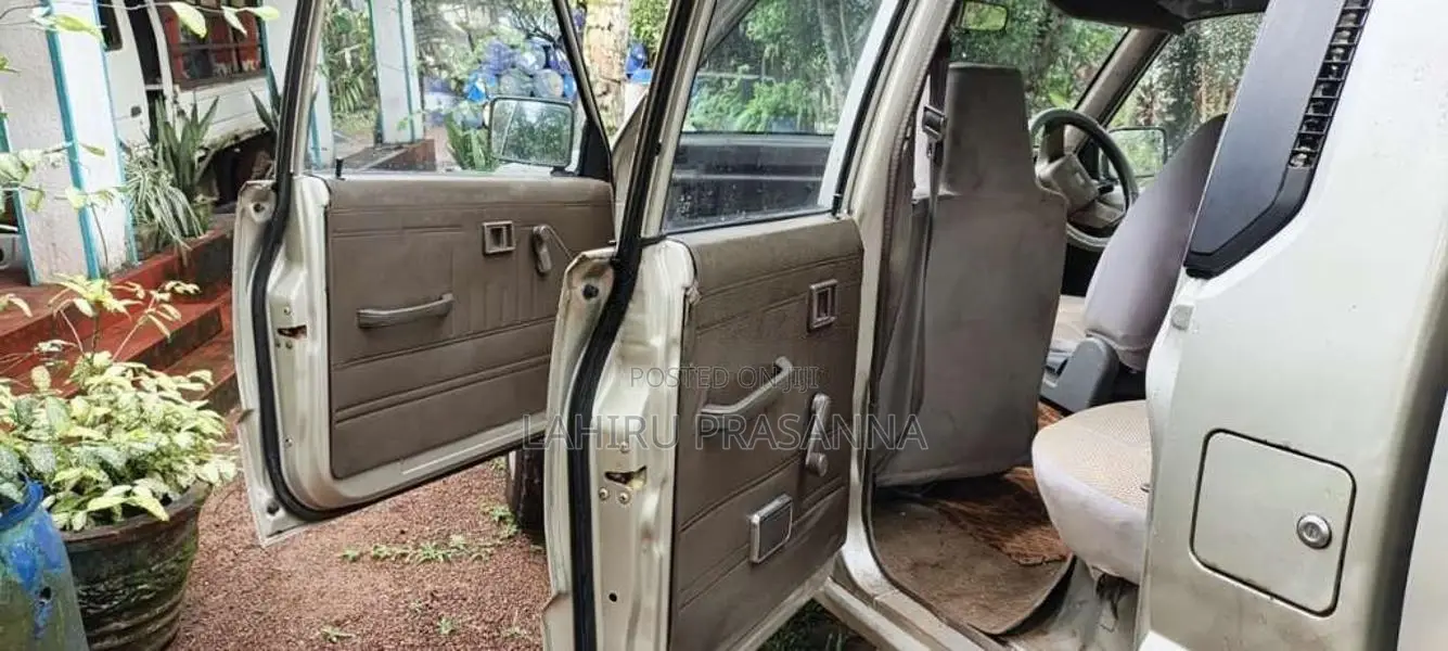 Mitsubishi L200 1993 Pickup (Used)