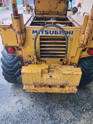 Mitsubishi WS200L 2008 Heavy-Duty (Used)