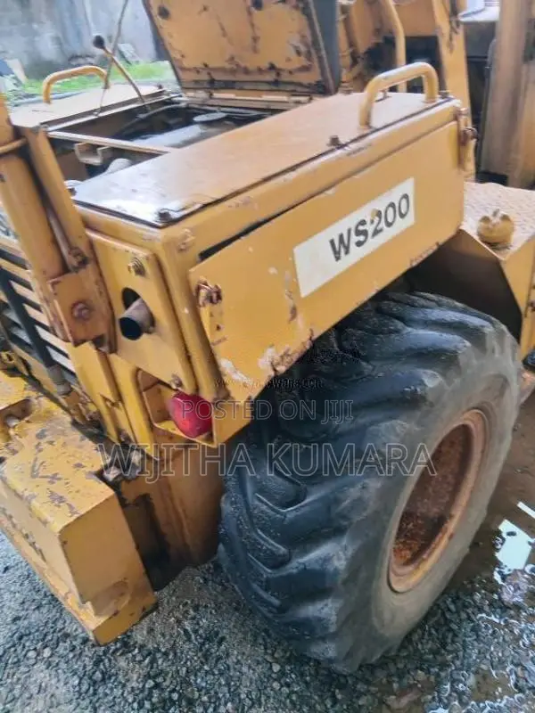 Mitsubishi WS200L 2008 Heavy-Duty (Used)
