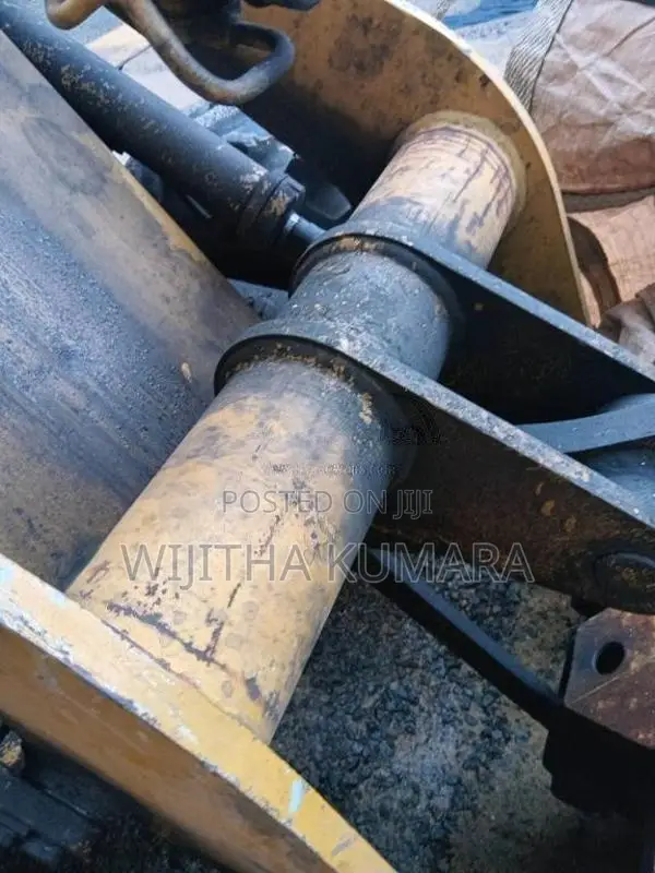 Mitsubishi WS200L 2008 Heavy-Duty (Used)