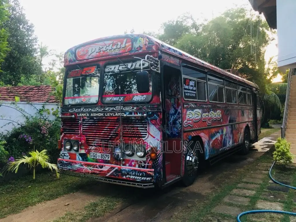 Ashok-Leyland Leyland 2002 Bus (Used)