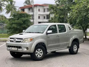 Toyota Hilux 2008 Pickup (Used)