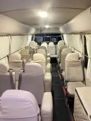 Mitsubishi Fuso 2013 Bus (Used)