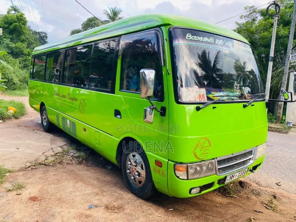 Mitsubishi Fuso 2010 Bus (Used)