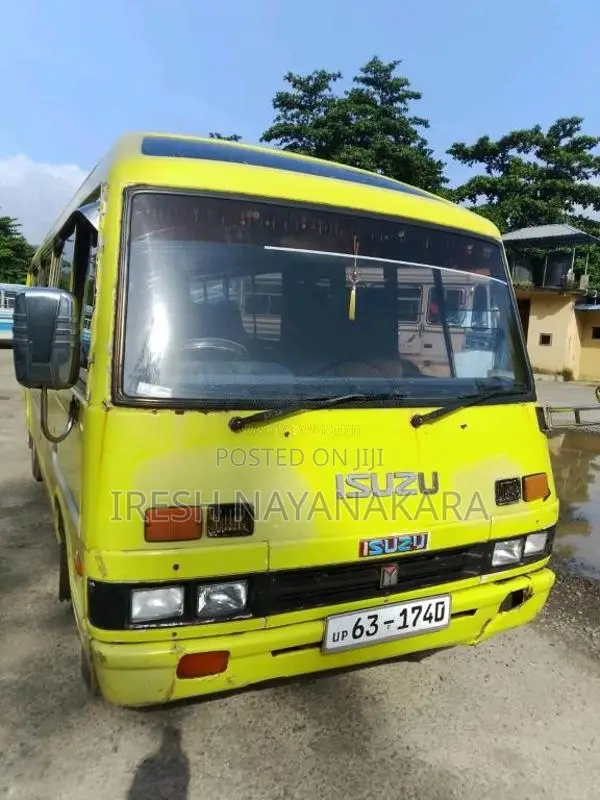Isuzu Journey 1996 Bus (Used)