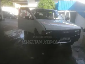 Isuzu Double Cab 1988 Pickup (Used)