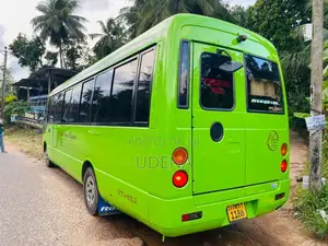 Mitsubishi Fuso 2010 Bus (Used)