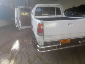 Isuzu Double Cab 1988 Pickup (Used)