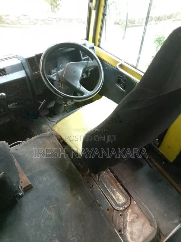 Isuzu Journey 1996 Bus (Used)