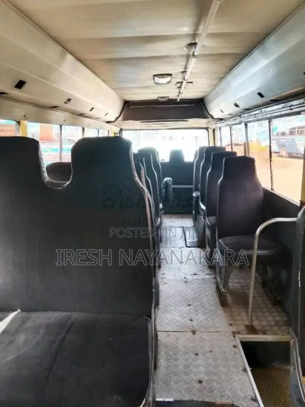 Isuzu Journey 1996 Bus (Used)