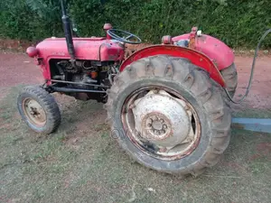 Massey-Ferguson IMT 539 1992 Tractor (Used)