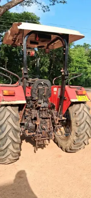 John-Deere John-Deere 2019 Tractor (Used)
