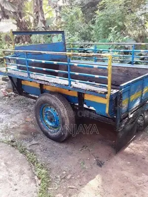 Kubota Trailer 2010 Tractor (Used)
