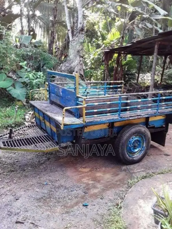 Kubota Trailer 2010 Tractor (Used)