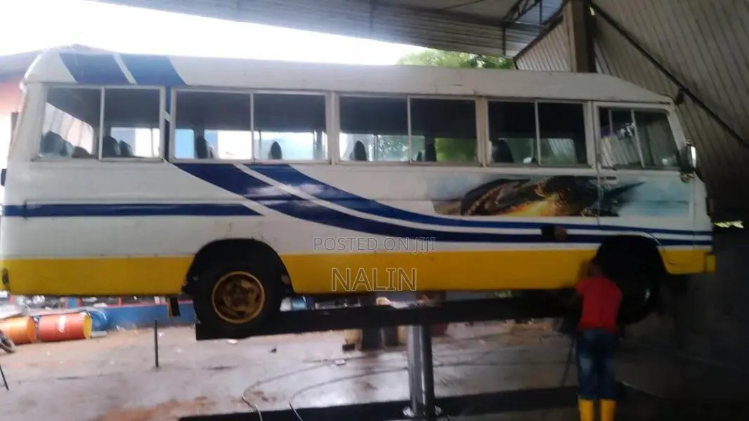Mitsubishi Rosa 1983 Bus (Used)