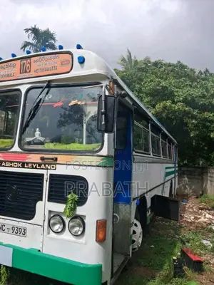 Ashok-Leyland Viking 2005 Bus (Used)