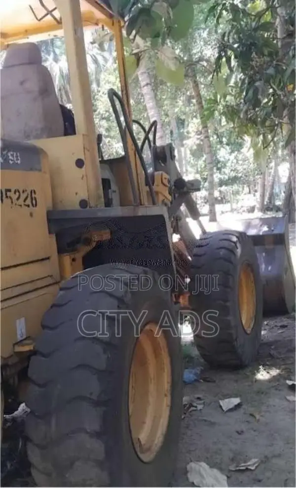 Komatsu WA180-3 2006 Heavy-Duty (Used)