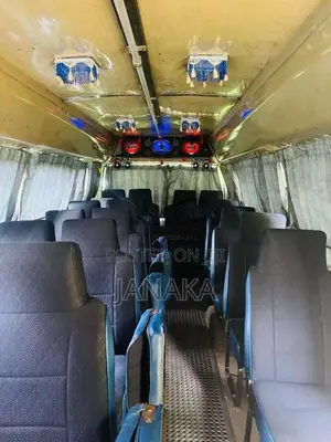 Mitsubishi Baby Rosa 1990 Bus (Used)