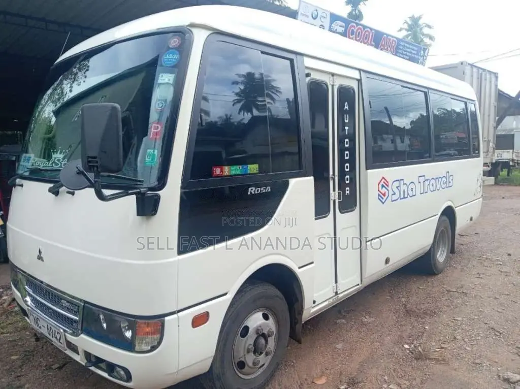 Mitsubishi Rosa 2006 Bus (Used)