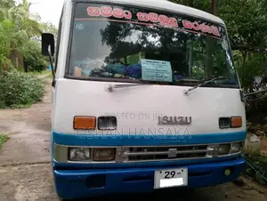 Isuzu Journey M 1982 Bus (Used)
