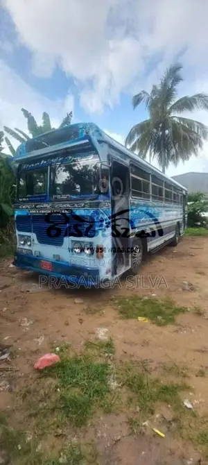 Ashok-Leyland Viking 2008 Bus (Used)