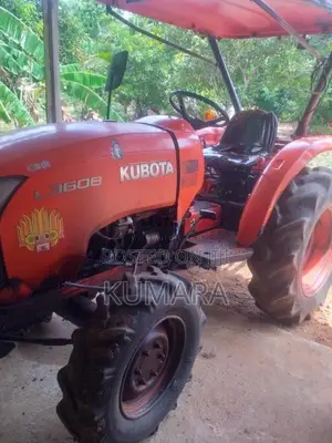 Kubota 3608 2016 Tractor (Used)