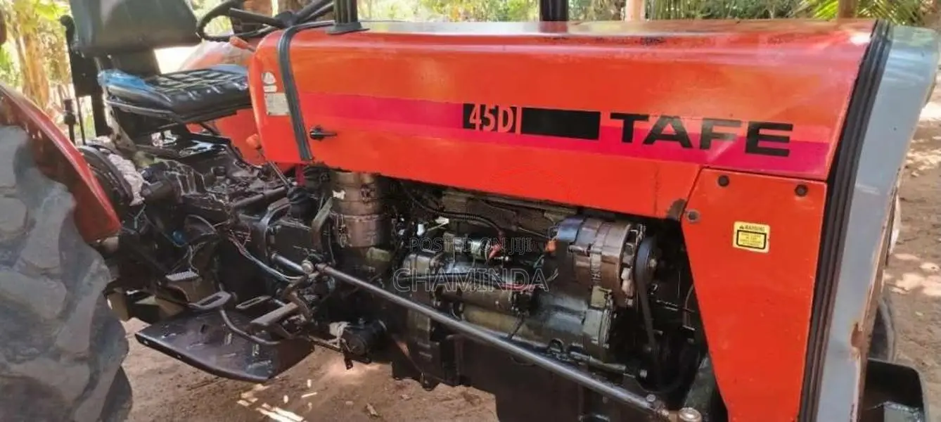 TAFE TAFE 2008 Tractor (Used)