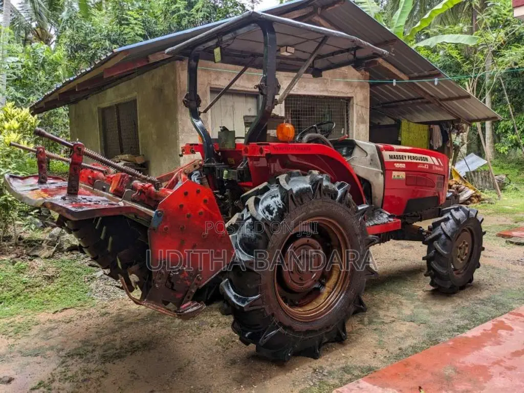Massey-Ferguson 1552 2018 Tractor (Used)