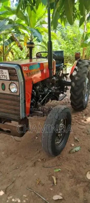 TAFE TAFE 2008 Tractor (Used)