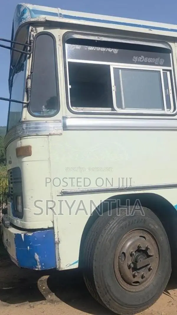 Tata 1512 2011 Bus (Used)