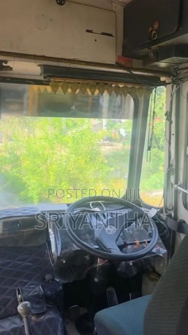 Tata 1512 2011 Bus (Used)