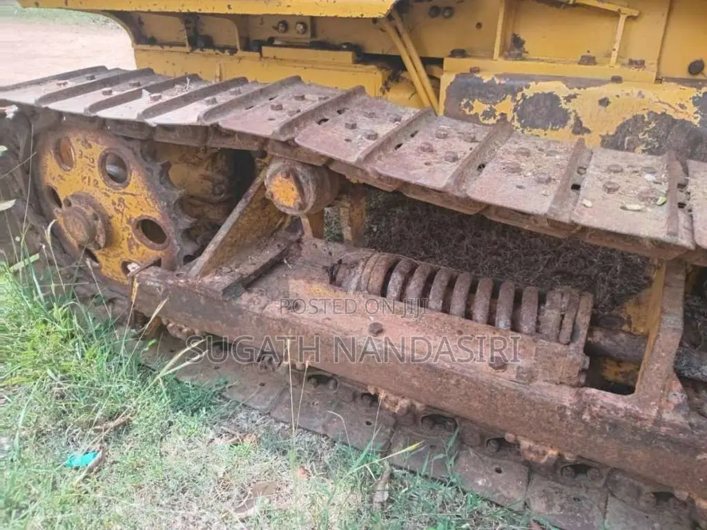 Komatsu D20A6 2005 Heavy-Duty (Used)