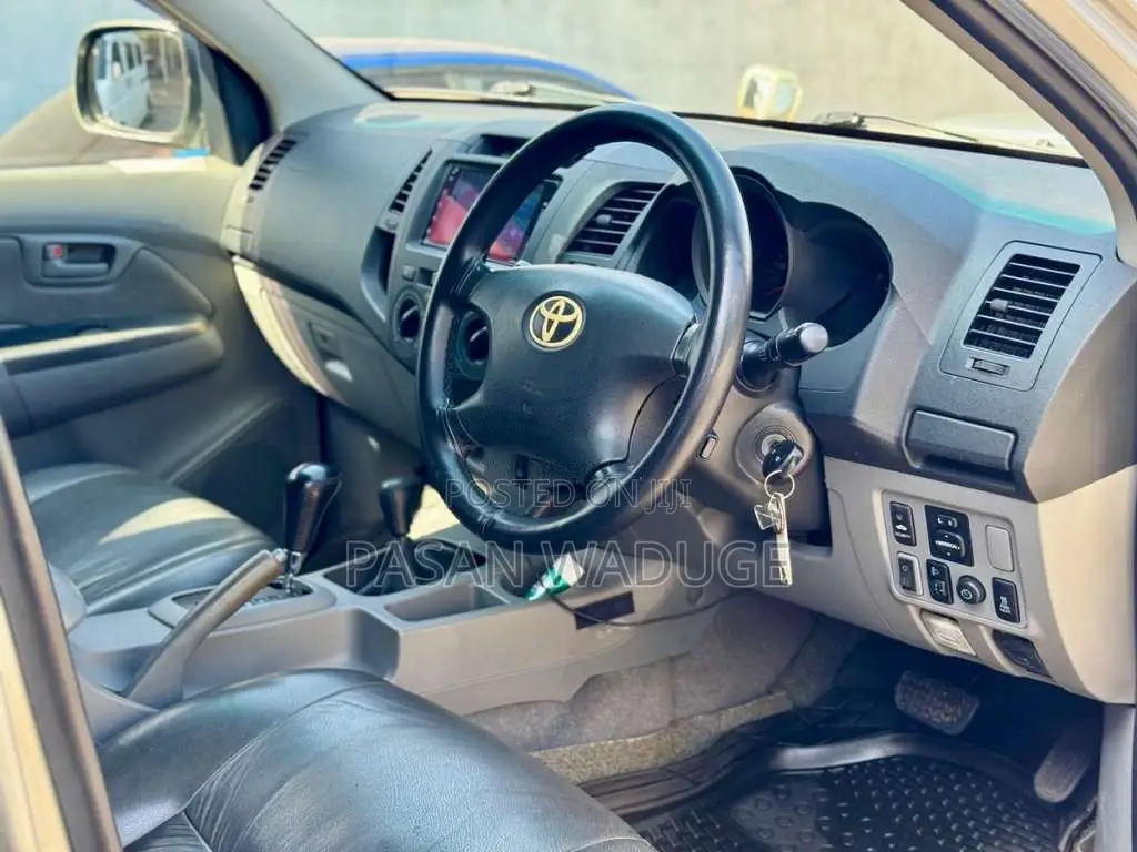 Toyota Hilux 2008 Pickup (Used)