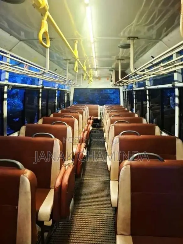 Ashok-Leyland Leyland 2015 Bus (Used)