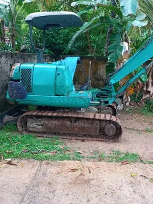 Komatsu 257 2012 Heavy-Duty (Used)