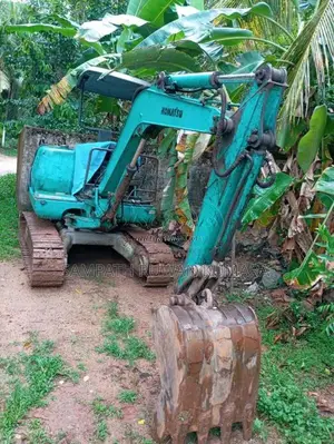 Komatsu 257 2012 Heavy-Duty (Used)