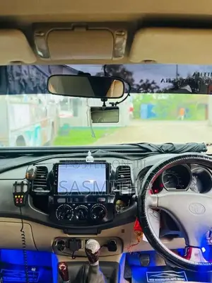 Toyota Hilux Smart 2010 Pickup (Used)