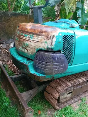 Komatsu 257 2012 Heavy-Duty (Used)