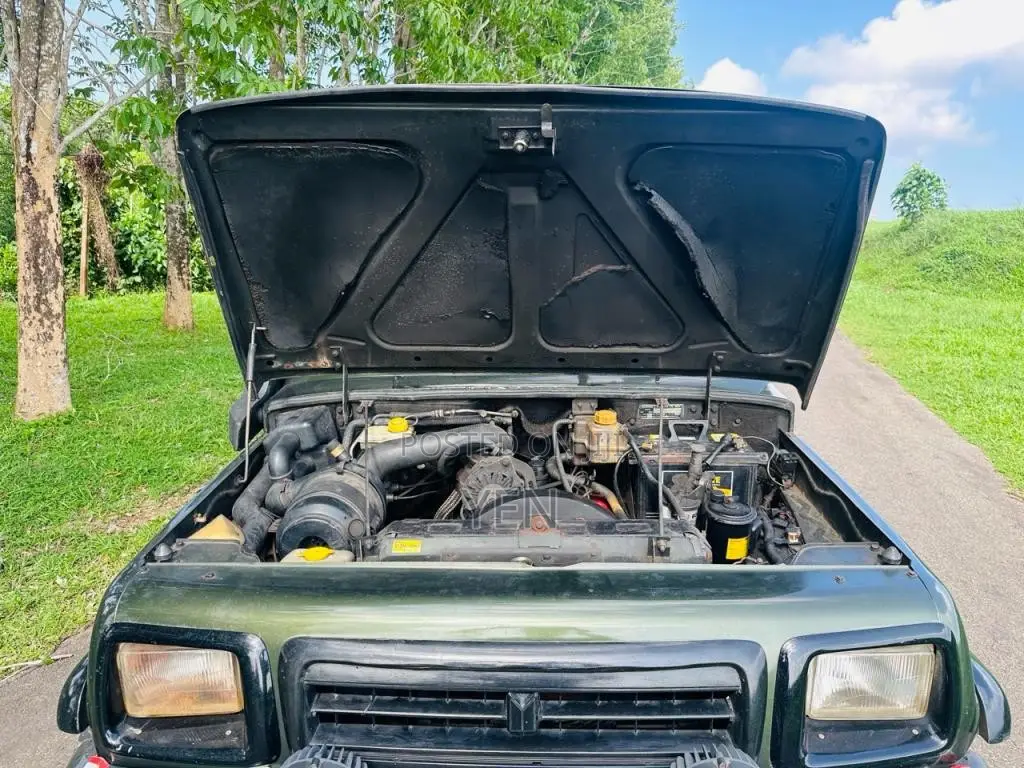 Mahindra Bolero 2000 Pickup (Used)
